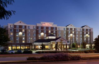 hilton garden inn fayetteville ar,Location and Accessibility