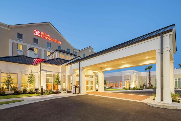 hilton garden inn jonesboro ar,Location and Accessibility