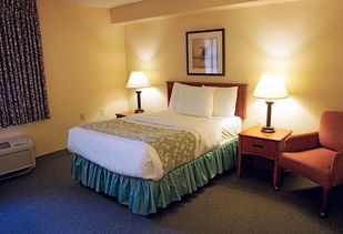 la quinta inn and suites conway ar,Accommodations